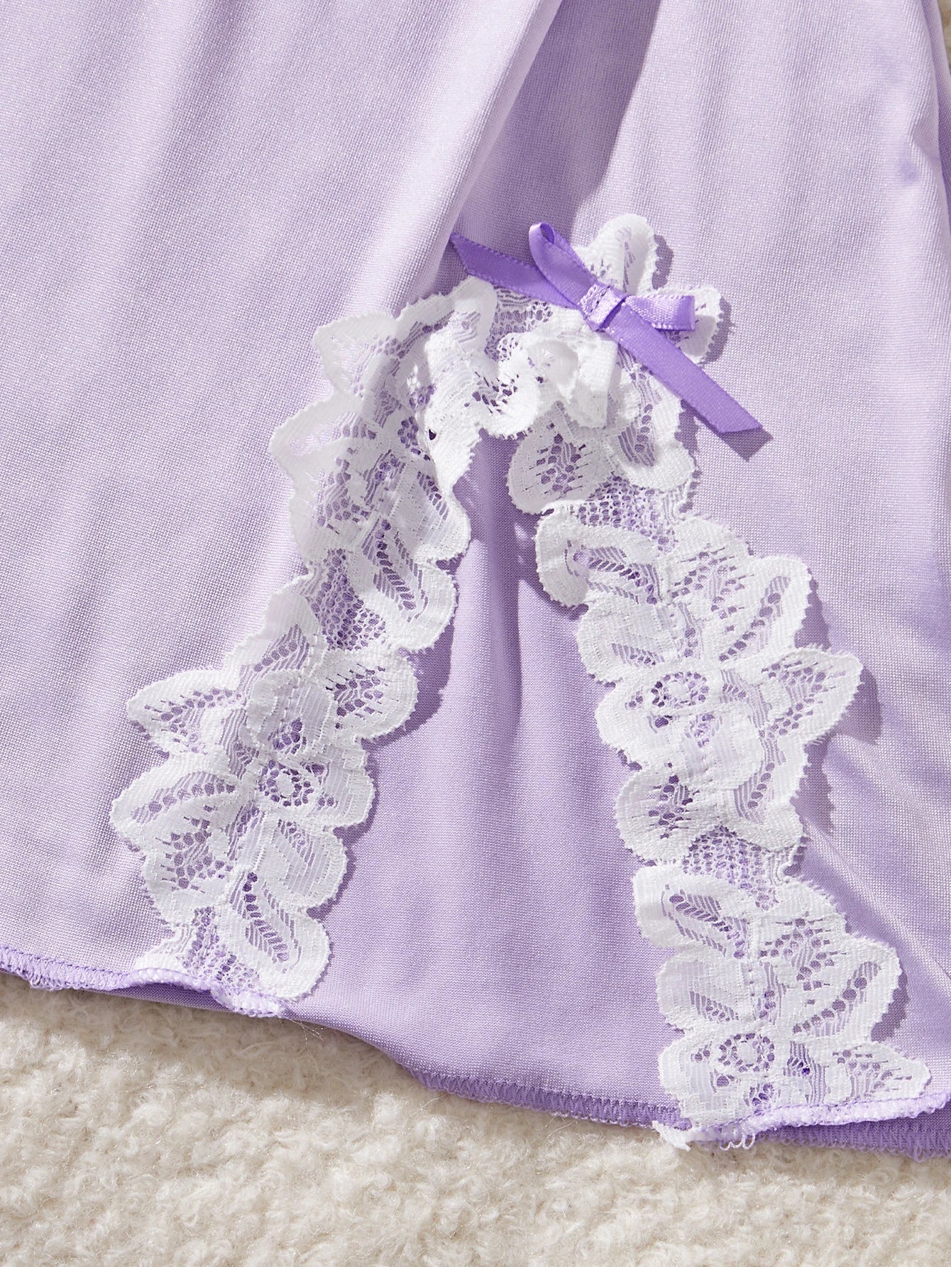 🔥 DreamLace™ - Camisón Babydoll Púrpura con Encaje y Lazo Seductor